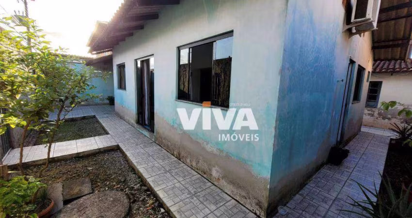 Casa com 2 dormitórios à venda, 138 m² por R$ 450.000,00 - Cidade Nova - Itajaí/SC