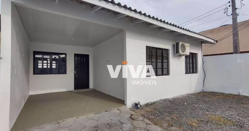 Casa com 3 dormitórios para alugar, 100 m² por R$ 4.390,00/mês - Fazenda - Itajaí/SC