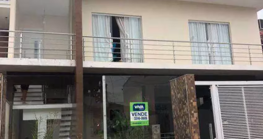Casa com 3 dormitórios à venda, 231 m² por R$ 1.100.000,00 - São Vicente - Itajaí/SC