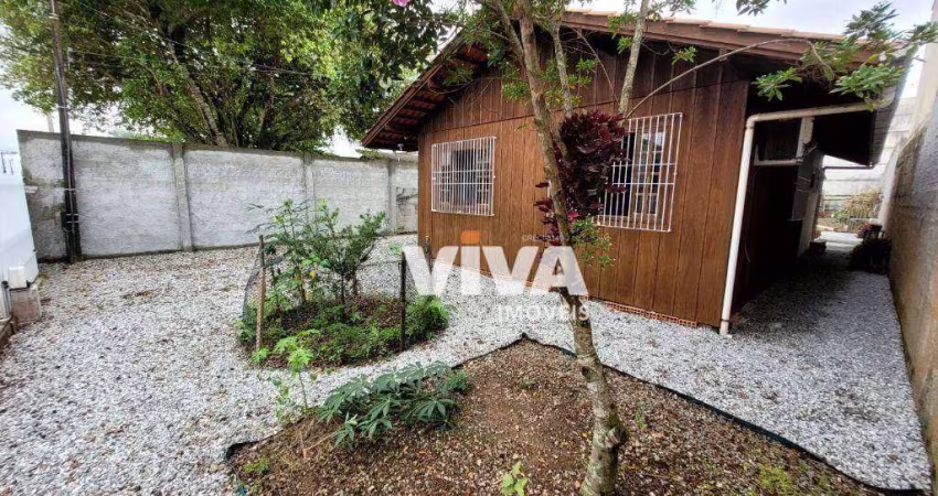 Casa com 3 dormitórios à venda, 65 m² por R$ 530.000,00 - Salseiros - Itajaí/SC