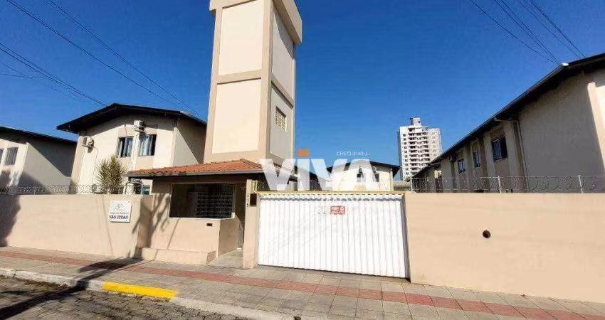 Apartamento com 2 dormitórios à venda, 52 m² por R$ 385.000,00 - São Judas - Itajaí/SC