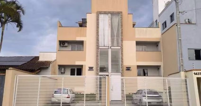 Apartamento com 2 dormitórios à venda, 130 m² por R$ 700.000,00 - Costa Cavalcanti - Itajaí/SC