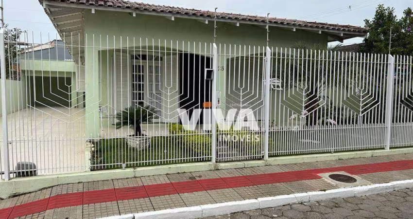 Casa com 3 dormitórios à venda, 160 m² por R$ 1.272.000 - São João - Itajaí/SC