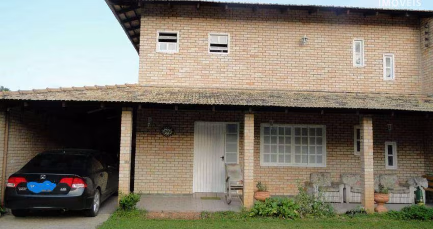 Casa com 3 dormitórios à venda, 150 m² por R$ 1.560.000 - Praia de Armação do Itapocorói - Penha/SC