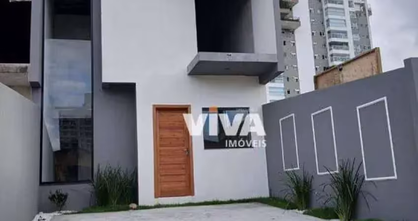 Sobrado com 2 Suítes à venda, 75 m² por R$ 450.000 - Ressacada - Itajaí/SC