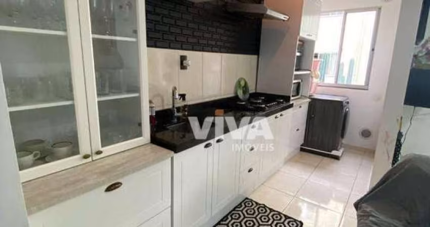 Apartamento com 2 dormitórios à venda, 51 m² por R$ 320.000 - Espinheiros - Itajaí/SC