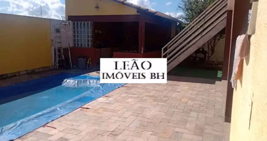 Casa com 4 quartos à venda na Rua do Divino, 455, São Benedito, Santa Luzia