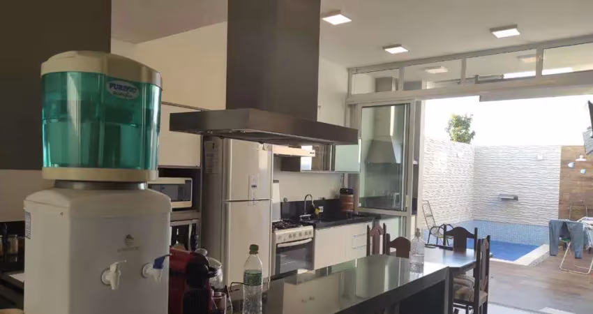 Casa com 3 quartos à venda na Rua Eugenio Cleto Avila, Residencial Villa Flora Aquarius, Marília