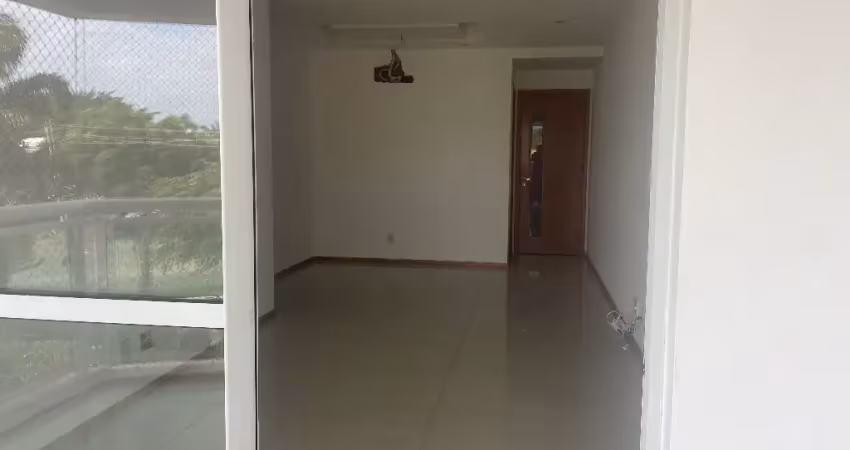 2 quartos totalmente indevassado