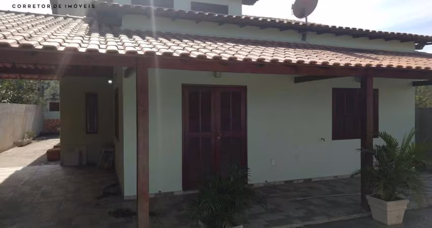 Casa para Venda em Araruama, Outeiro, 3 dormitórios, 1 suíte, 4 banheiros, 1 vaga