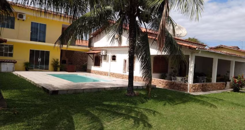 Casa para Venda em Araruama, Vila Capri, 4 dormitórios, 3 suítes, 6 banheiros, 3 vagas
