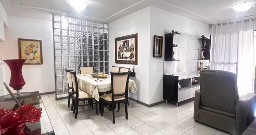 APARTAMENTO EM TAMBAÚ COM 124 m²