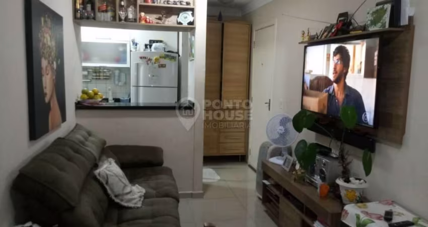 Apartamento à venda no bairro Cambuci de 2 dormitórios, 1 banheiro e 1 vaga