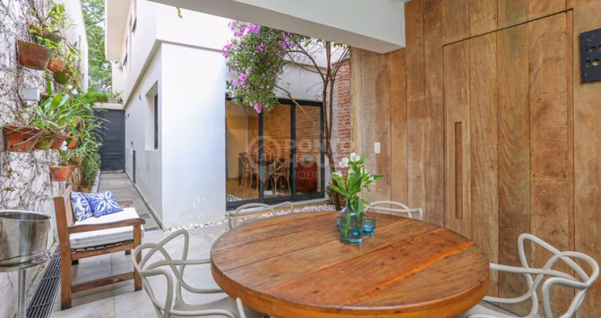 Casa à Venda Planalto Paulista, 2 Suítes, 2 Vagas e Espaço Gourmet, Moderna