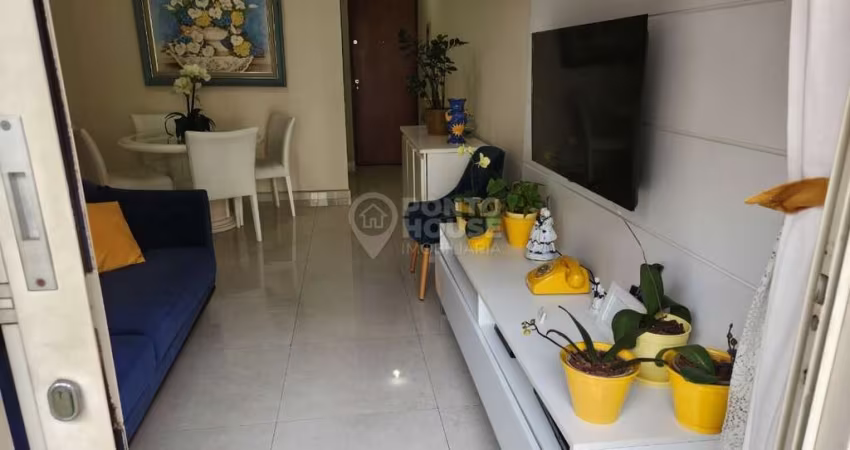 Apartamento à venda no bairro Jardim Savério com 2 dormitórios e 1 vaga.