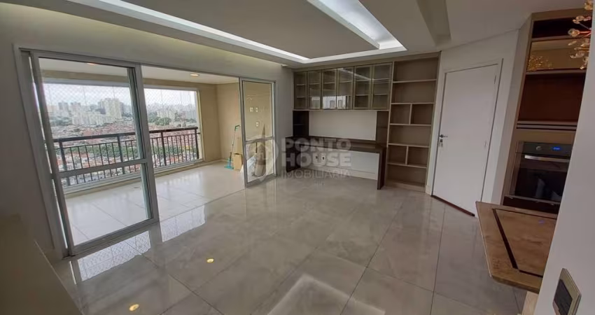 Apartamento à venda na Vila das Mercês, 3 dormitórios, 1 suíte e 1 vaga