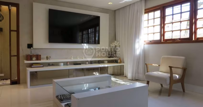 Casa à Venda Planalto Paulista, 3 Dormitórios, 4 Vagas, Moderna e Clean, 140 m²