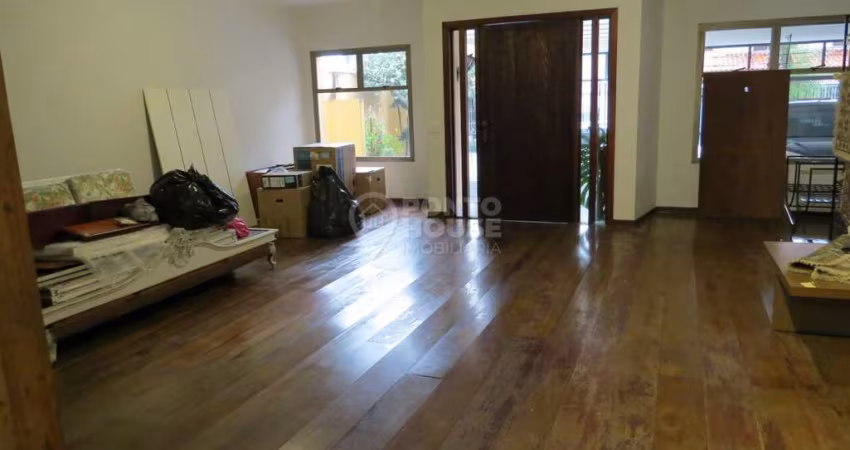 Casa à Venda no bairro Planalto Paulista, 4 Suítes e 5 Vagas, Melhor Local