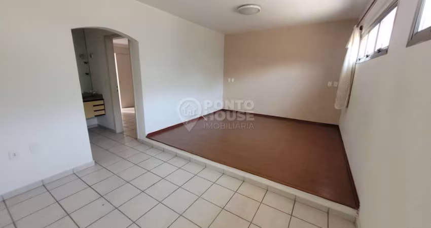 Casa à Venda no bairro Planalto Paulista, 3 Dormitórios, 2 Vagas, Vaga