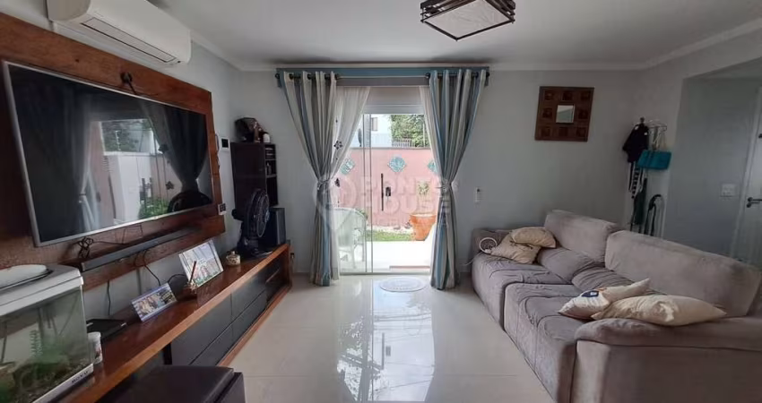 Casa à Venda no bairro Planalto Paulista, 3 Dormitórios, 4 Vagas, Ensolarada