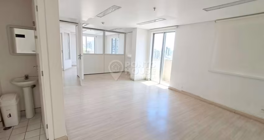Sala comercial à venda e locação bairro Vila Mariana de 72m², 3 salas e 2 vagas