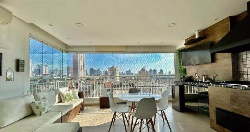 Apartamento à venda no Ipiranga, 2 dormitórios, 1 suíte, 2 vagas e 1 depósito.