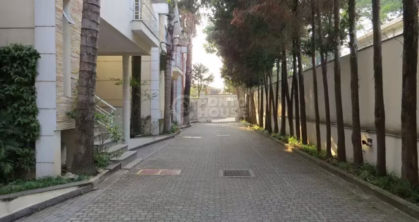 Casa em Condomínio à Venda no bairro Planalto Paulista 3 Suítes, 4 Vagas e Lazer