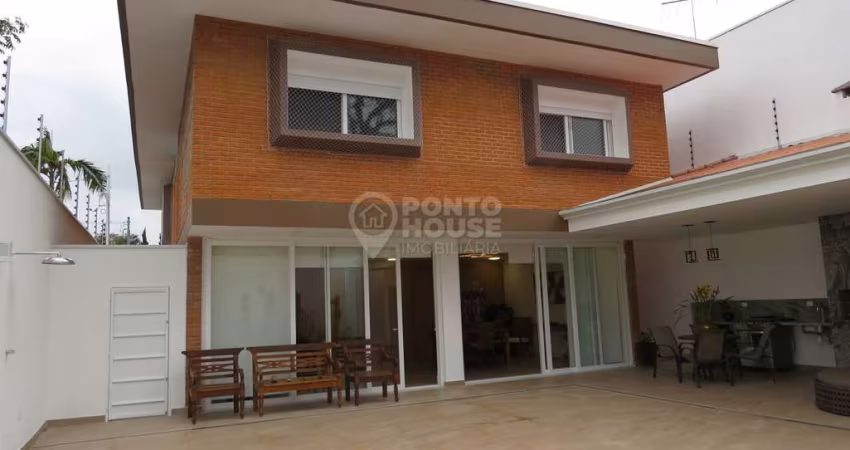 Casa à Venda Planalto Paulista 4 Suítes, 4 Vagas e Quintal, Isolada, 12,50 x 30