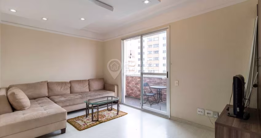 Apartamento à venda no bairro da Vila Gumercindo com 3 dormitórios, 1 suíte e 2 vagas