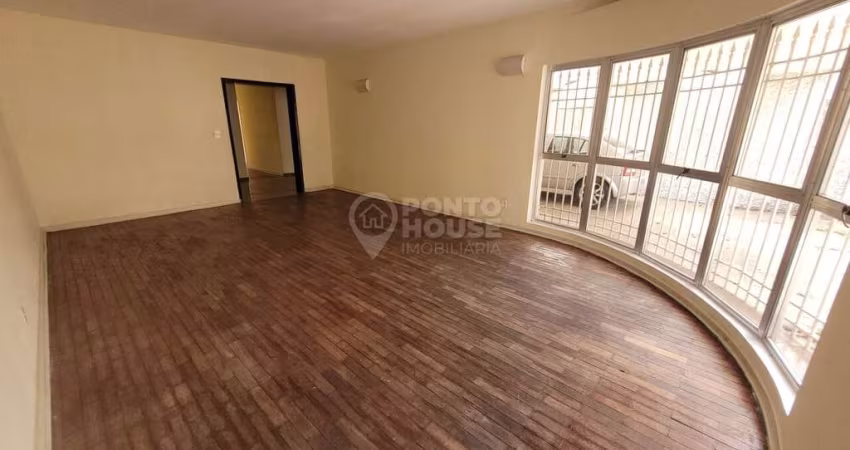 Casa à Venda no bairro Planalto Paulista 5 Dormitórios, 7 Vagas, Ampla, 10 x 40
