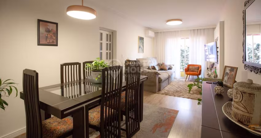 Apartamento à venda no bairro Saúde de 3 dormitórios, 2 banheiros e 1 vaga