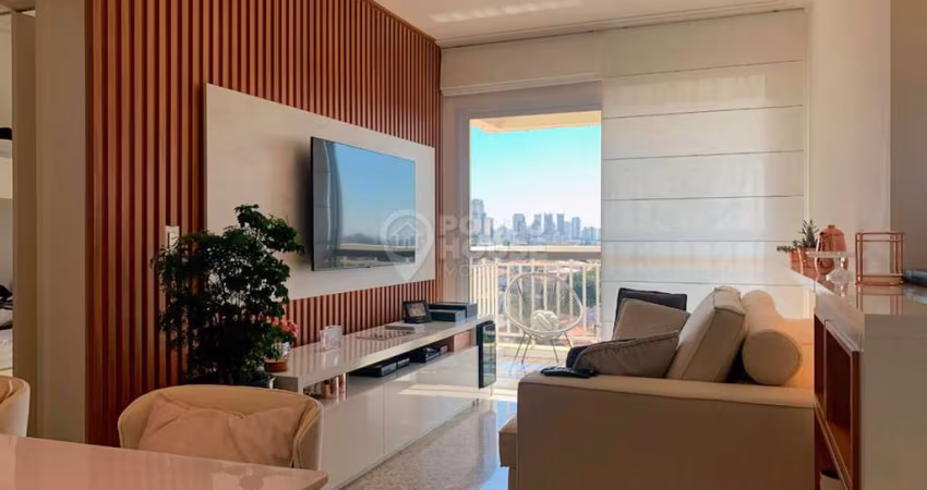 Apartamento à venda bairro Jardim da Saúde 2 dormitórios, 64m², 1 vaga e sacada