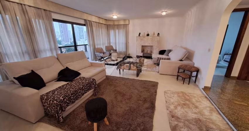 Apartamento à Venda no bairro Aclimação 4 Dormitórios, 3 Vagas, Vista Livre