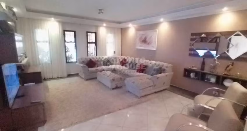 Casa no Ipiranga com 192m², 4 dormitórios, 2 Suítes, 4 Banheiros e 4 Vagas.