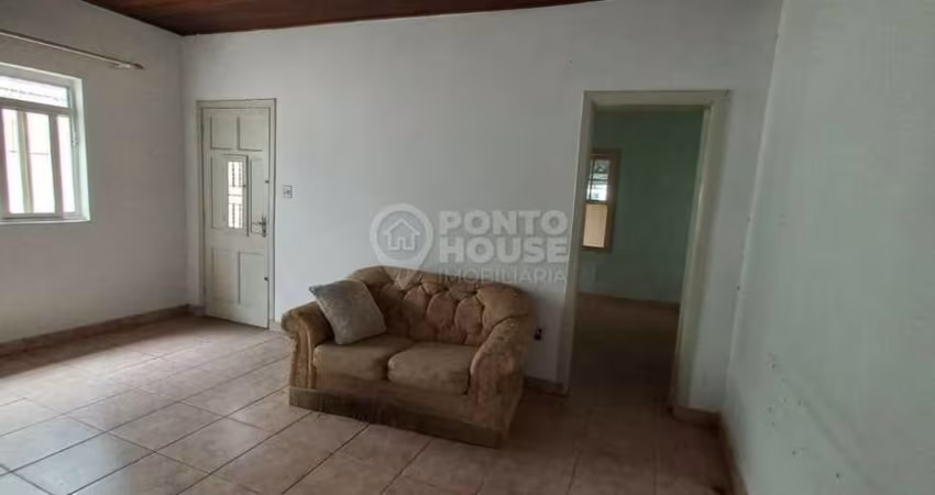Casa à venda no bairro Vila Gumercindo de 180m²,  3 dormitórios e 2 banheiros, 8 x 40m