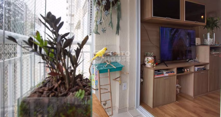 Apartamento à venda no Jardim da Saúde com 2 quartos, 1 banheiro, sacada, 1 vaga