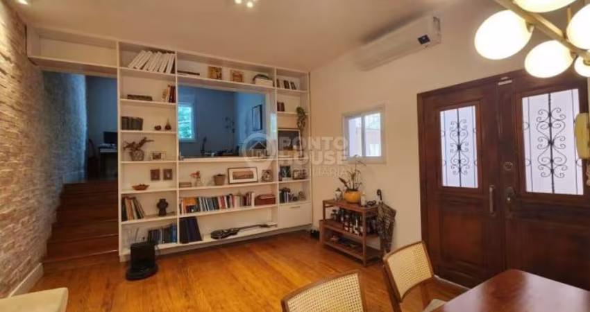 Casa térrea à venda na Vila Mariana de 2 dormitórios, 2 banheiros e 1 vaga
