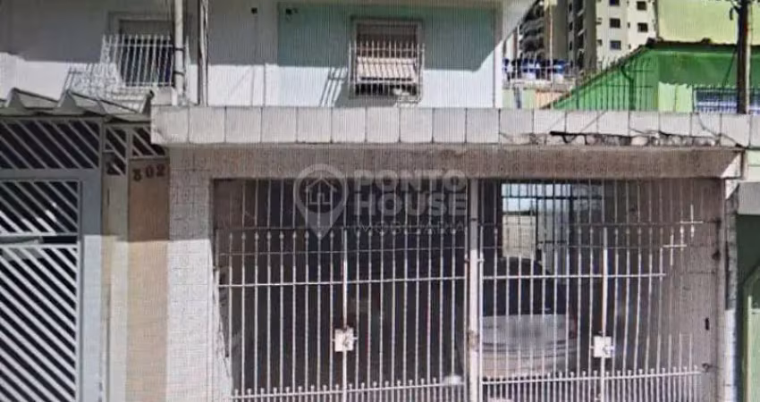 Sobrado à venda de 3 dormitórios, 2 vagas perto do metrô saúde