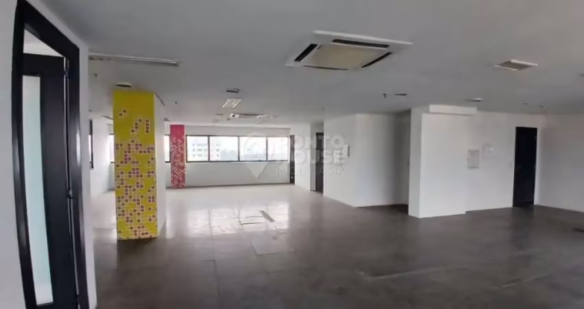 Conjunto comercial com 2 salas para venda e locação com total de 200m² na saúde