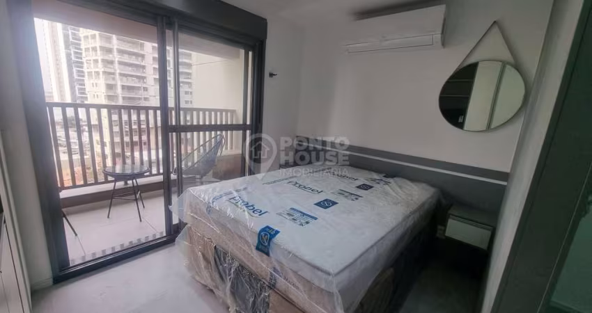 Studio mobiliado à venda e locação no bairro Vila Gumercindo com 1 dormitório