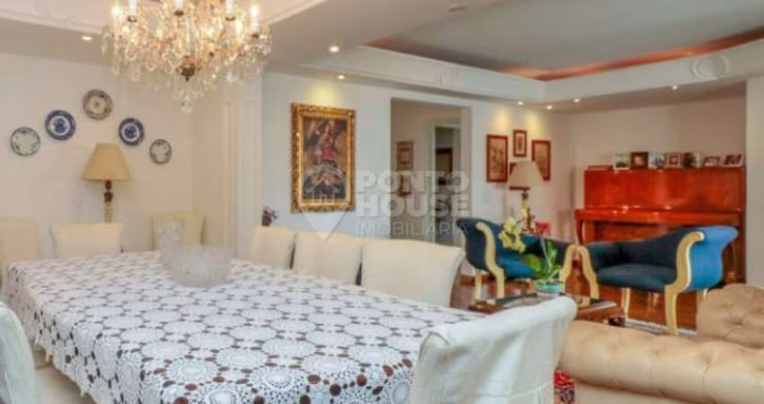 Apartamento Alto Padrão Moema, 200m², 3 Suítes, 5 Banheiros, 2 Salas, 3 Vagas
