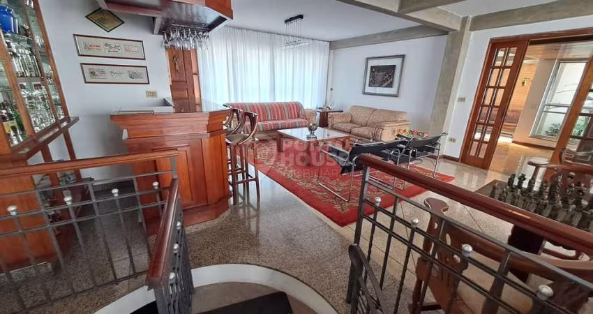 Casa à Venda em Mirandópolis 4 Dormitórios (2 Suítes), 4 Vagas, Oportunidade