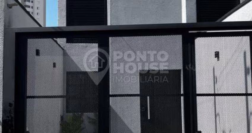 Sobrado a venda na Vila Gumercindo de 120m² com 3 dormitórios, 1 suíte e 1 vaga