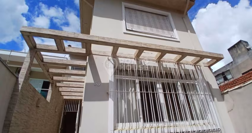 Sobrado à venda na Saúde de 4 dormitórios, 3 banheiros, 1 sala e 1 vaga