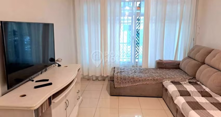 Sobrado á venda Jardim Aeroporto de 180m², 3 dormitórios e 2 vagas de garagem