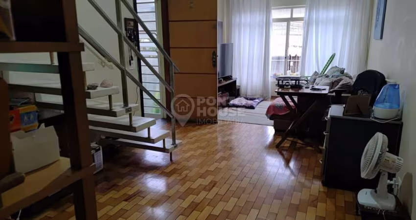 Sobrado à venda no bairro Cidade Vargas de 3 dormitórios, suite e 3 vagas