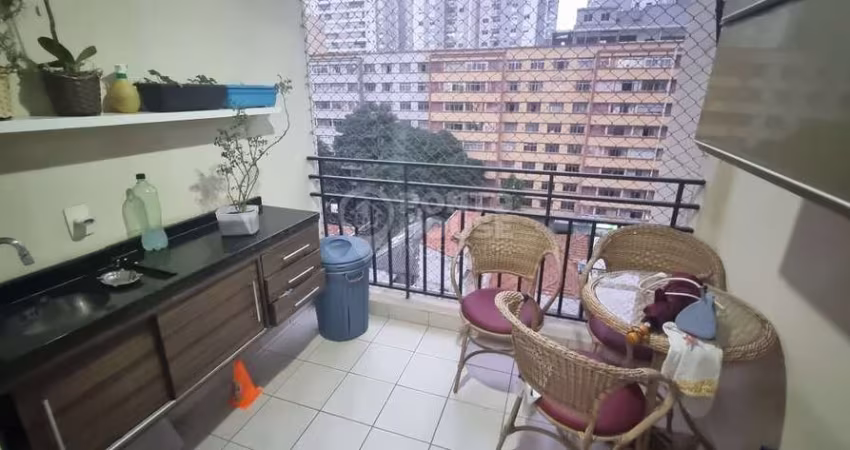Apartamento à venda no bairro Ipiranga de 2 dormitórios e 1 vaga