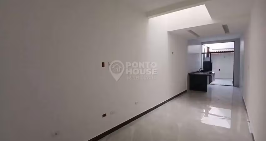 Sobrado à venda no bairro saúde de 3 suítes, 4 banheiros e 2 vagas