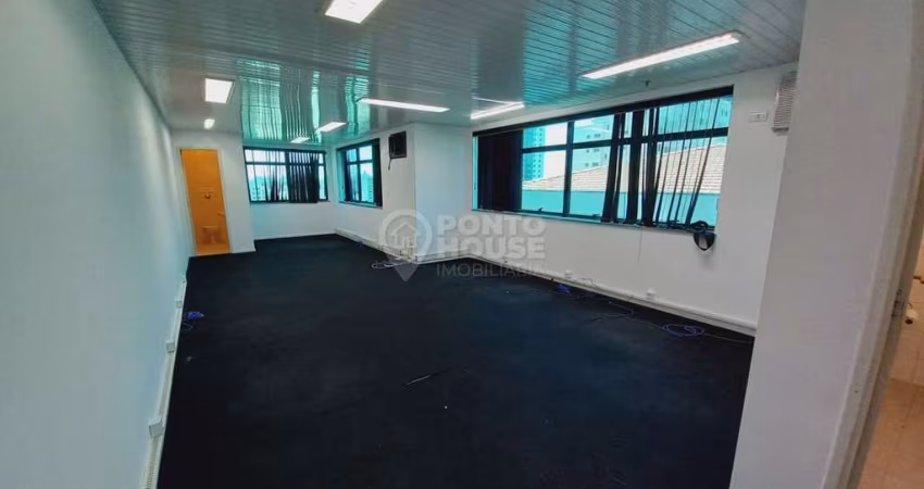 comercial   para locação na Saúde 60m² copa 2 banheiros 1 vaga do lado do metrô.