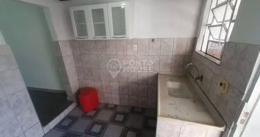 Casa de fundos para locação no bairro são judas de 1 dormitório, sala e cozinha
